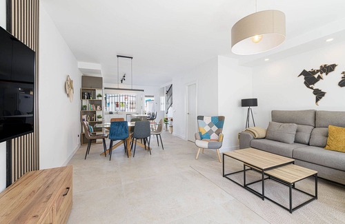 Torre de Benagalbon Ski Chalet | Marta - Holiday Home in Rincón de la Victoria