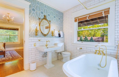 Lincoln Bed & Breakfast | Martha's Bed and Breakfast