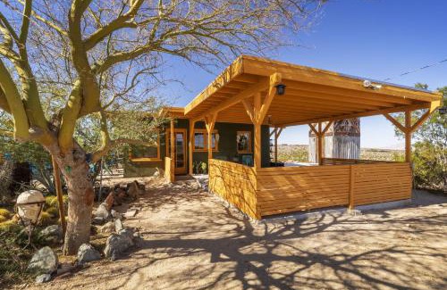 Joshua Tree House | Martian Rose - Out of this World Stargazing Cabin home