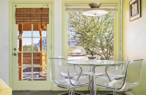 Joshua Tree House | Martian Rose - Out of this World Stargazing Cabin home