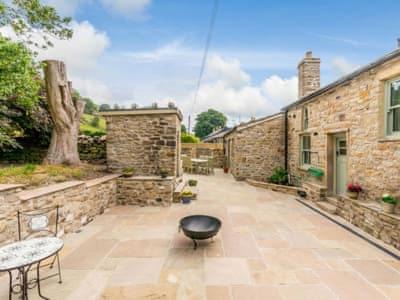 Fremington House | Martin's Farm House