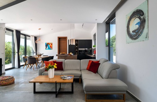 Rakalj Villa | Martincic residence 5 stars with pool heating on 4000m2