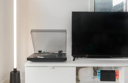 Capel Sound Apartment | Martini Manor