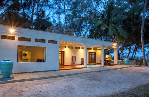 Galu Cottage | Marula Beach Cottage 2BD Diani