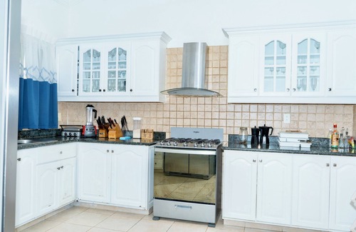 Juan Dolio Villa | Marvelous 5-bedroom villa with AC in Juan Dolio