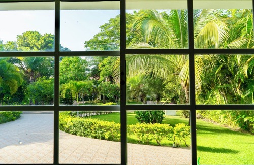 Juan Dolio Villa | Marvelous 5-bedroom villa with AC in Juan Dolio