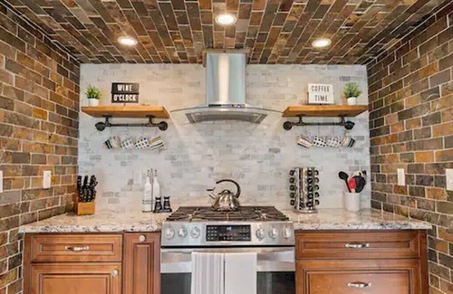 South Blooming Grove House | Marvelous 6-bedroom house with AC in Monroe