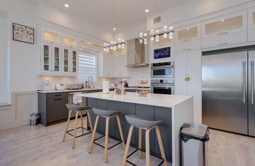Langford House | Marvelous Home In Victoria, BC