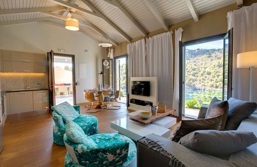 Frourion Villa | Marvelous Kefalonia Villa | Villa Chaozii | 2 Bedrooms | Seafornt | Spectacular.