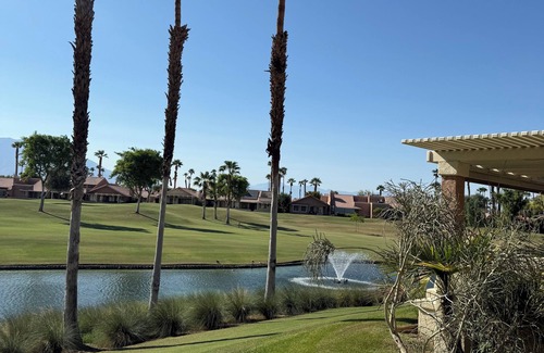 Palm Desert House | Marvelous Lake View 3-bedroom house in Palm Desert with AC