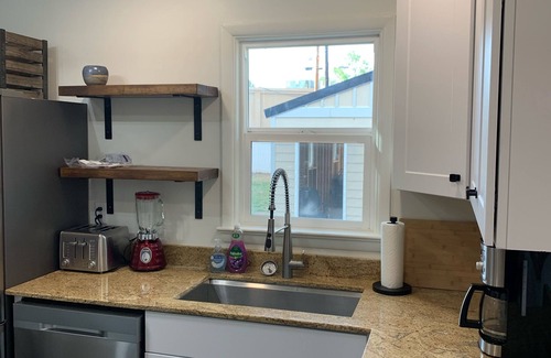 Billings House | Marvelous Mid-Town 4 Bed/2 Bath