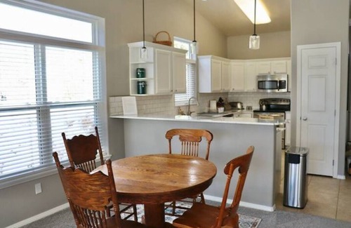 Moose Can Gully Condo | Marvelous Mountain-View Condo
