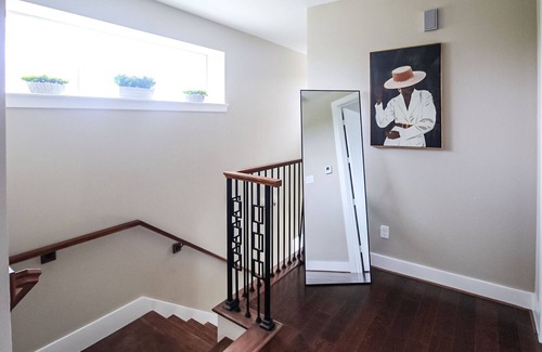 Riverside Terrace House | Marvelous Spacious & Cozy 10 Star 3 Bdrm Home In Great Area in HTX w/ Rental Car