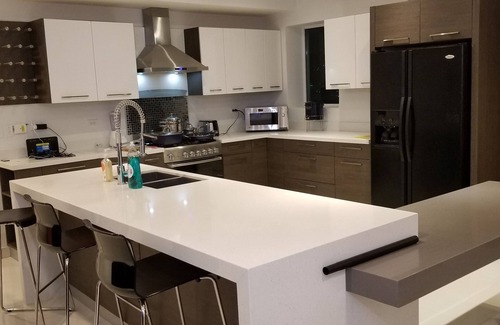 Costa Condo | Marvelous Views of Coastline Islands & City. Best Location