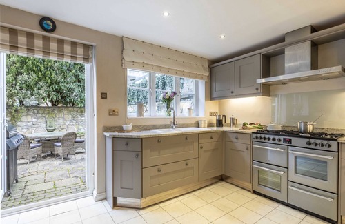 Bath House | Marvelously warm and stylish house that sleeps 6 on 3 separate floors - parking for 2 cars