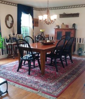 Secretary Bed & Breakfast | Marvels on the creek
