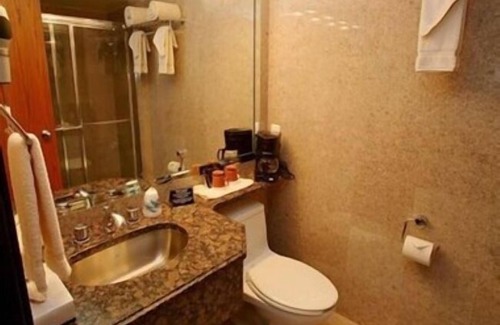 Southfield Hotel | Marvin's Garden Inn