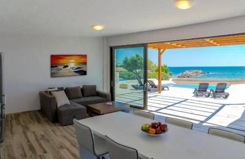 Frangokastellon Villa | Mary Beach