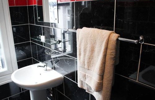 Porthcawl Bed & Breakfast | Mary House 46