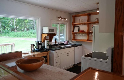 Port Sydney House | Mary Lake Sunset Lodge