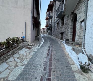 Arachova Apartment | Mary's View House