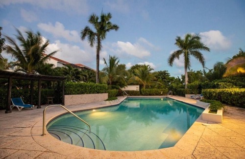 Venetian Road Settlement House | MaryJane Townhouse, Flamingo Park TCI
