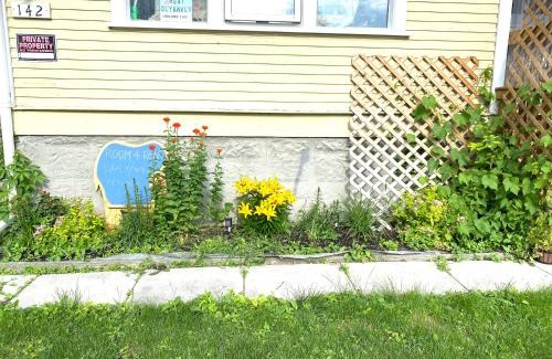 Winnipeg Apartment | Maryland Homestay Apartment