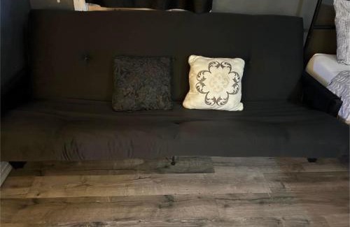 Winnipeg Apartment | Maryland Homestay Apartment