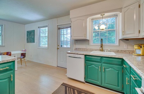 Lusby House | Maryland Vacation Rental with Private Pool and Dock