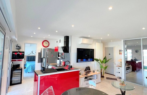 Cannes Apartment | Maryline