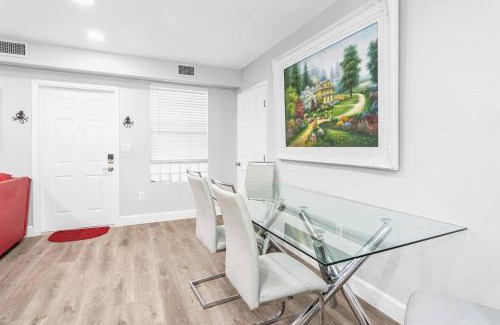Hollywood House | Marys Serene Luxury Home