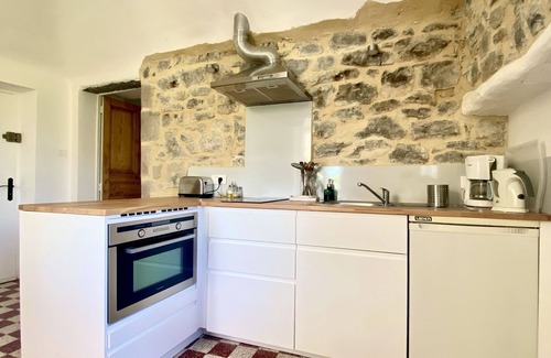 Saint-Andre-de-Cruzieres Cottage | Mas Bourdaric - Les Mûriers - Votre nid douillet avec terrasse et vue sur cour
