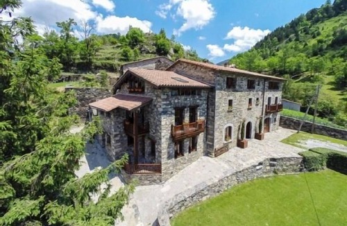 Setcases Apartment | Mas Can Buixat rural apartment for 2 people fully equipped