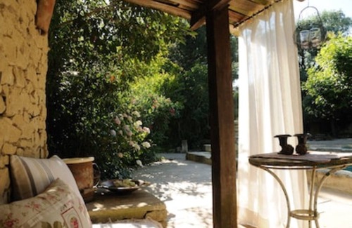 St.-Remy-de-Provence House | Mas Dagan, vacation apartments in Saint Remy to dream away on a romantic estate