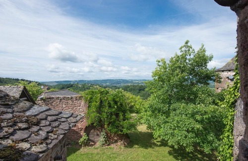 Auzits Villa | Mas De Beauce - Four Bedroom Villa, Sleeps 8