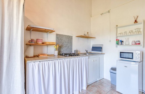 Saintes-Maries-de-la-Mer House | 'Mas Des Cypres-Ensemble De 4 Mazets' with Private Terrace, Shared Garden and Wi-Fi
