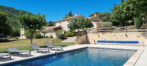 Roche-Saint-Secret Bed & Breakfast | Mas De La Lance