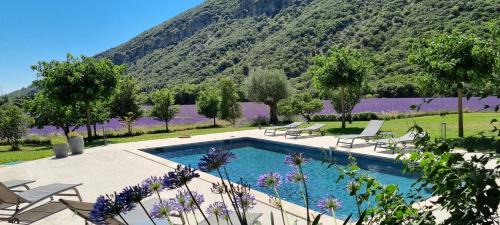 Roche-Saint-Secret Bed & Breakfast | Mas De La Lance