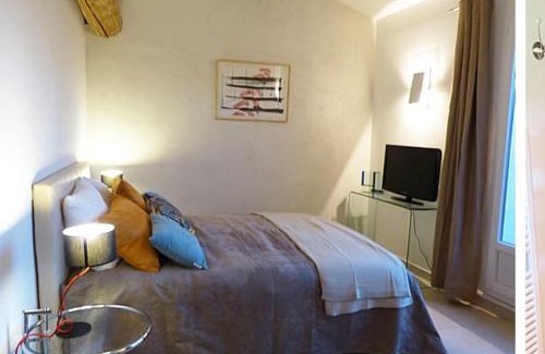Meynes House | Mas De Martinet