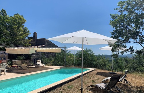 Revest-des-Brousses House | Mas de Provence, swimming pool, open sky, nature, 350 m2, 110 private hectares!