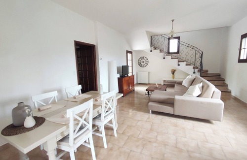 Blauzac House | Mas des Alhugens