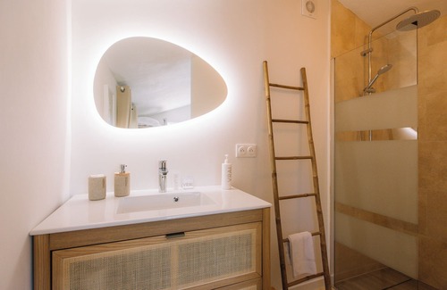 La Colle-sur-Loup Bed & Breakfast | Mas des Arts & Spa