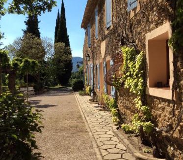 Pourrieres House | Mas Des Graviers