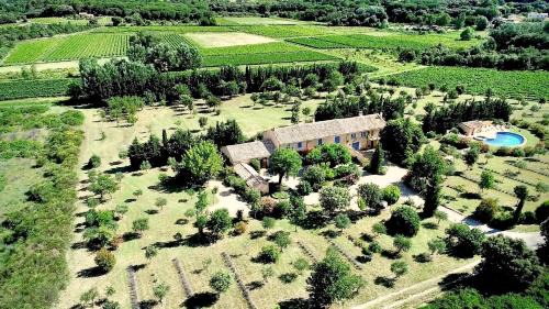 Suze-la-Rousse House | Mas des Lavandes - 3 gîtes de charme au calme avec grande piscine en Drôme-Provençale