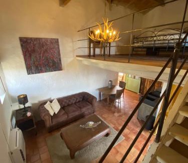 Sabran Apartment | Mas des Pelissiers Chambre & Table d'hote