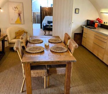 Sabran Apartment | Mas des Pelissiers Gîte