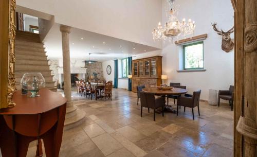 Saint-Antonin Noble Val House | Mas des Sylves - Piscine intérieure chauffée - Parc de 100 hectares