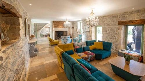 Saint-Antonin Noble Val House | Mas des Sylves - Piscine intérieure chauffée - Parc de 100 hectares