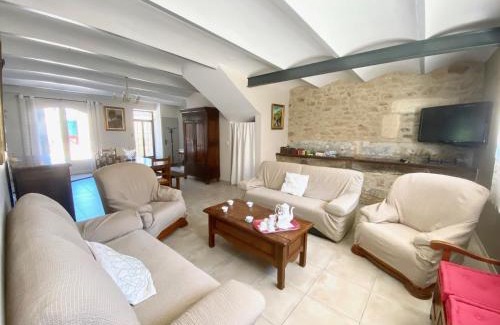 Caux House | Mas Du Petit Chemin