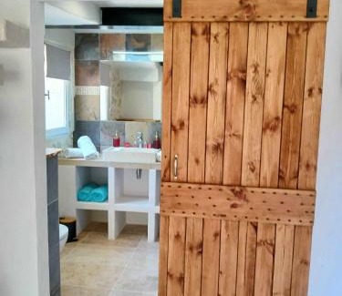 Saint-Etienne-du-Gres Bed & Breakfast | Mas Leblanc des Alpilles
